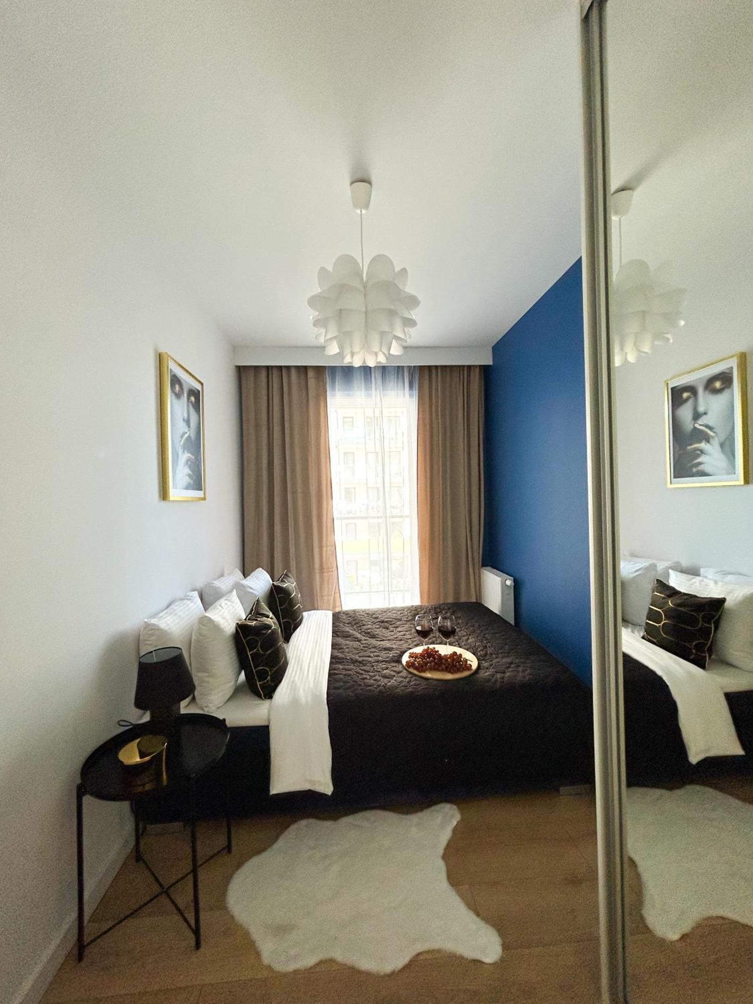 Lumina Stylish 3-Room Apart With Balcony Lodz  Exterior photo